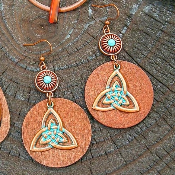 Boho Celtic Drop Earrings NEW 🏷️ - Picture 1 of 3